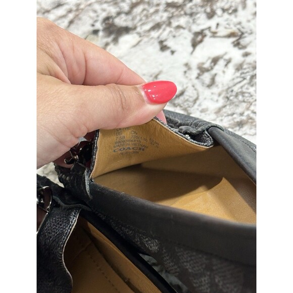 Coach Olive Loafers Black Gray Logo Metal Accent Round Toe Flat Womens Size 7.5B - Picture 9 of 9